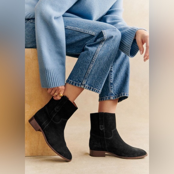 NWOT Sezane low Gabbie boot, black suede size 39 - Picture 1 of 10